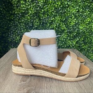 Ankle strap sandals